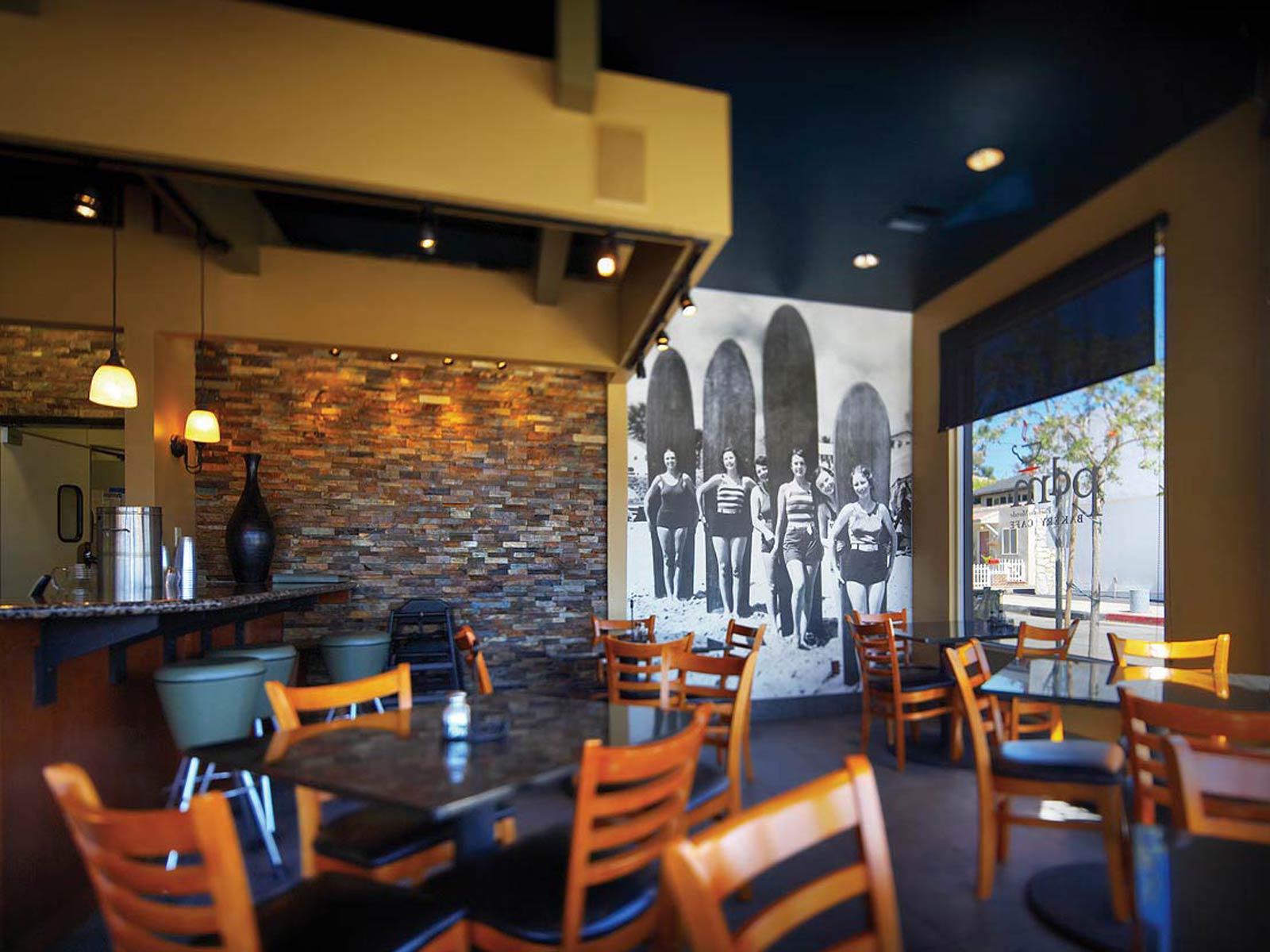 Pain du Monde Cafe Interior Design in Corona Del Mar